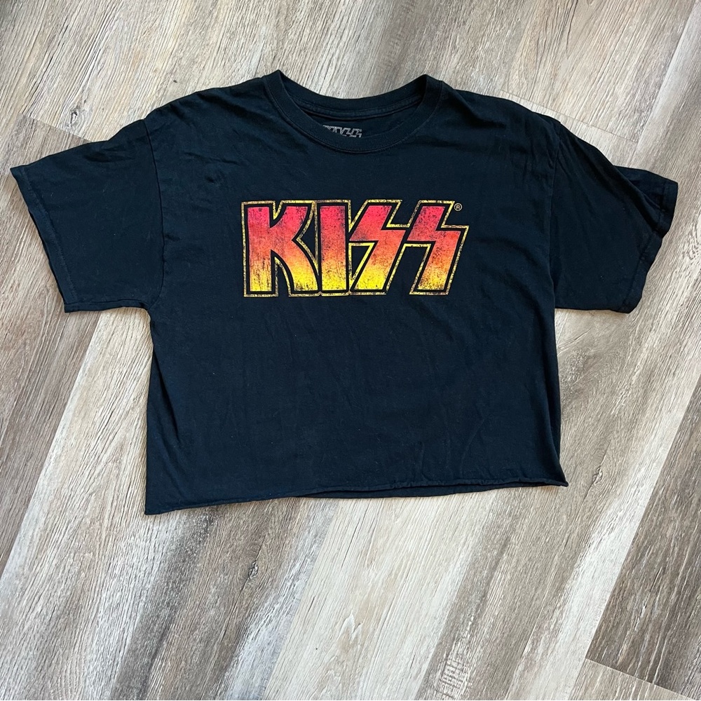 Kiss cropped official Merch tee